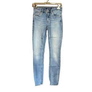 Calvin Klein Jeans light wash mid rise skinny jeans
